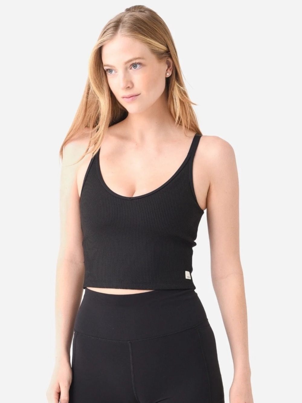 Vuori Black Tank. Size: Medium. Great Condition 🖤